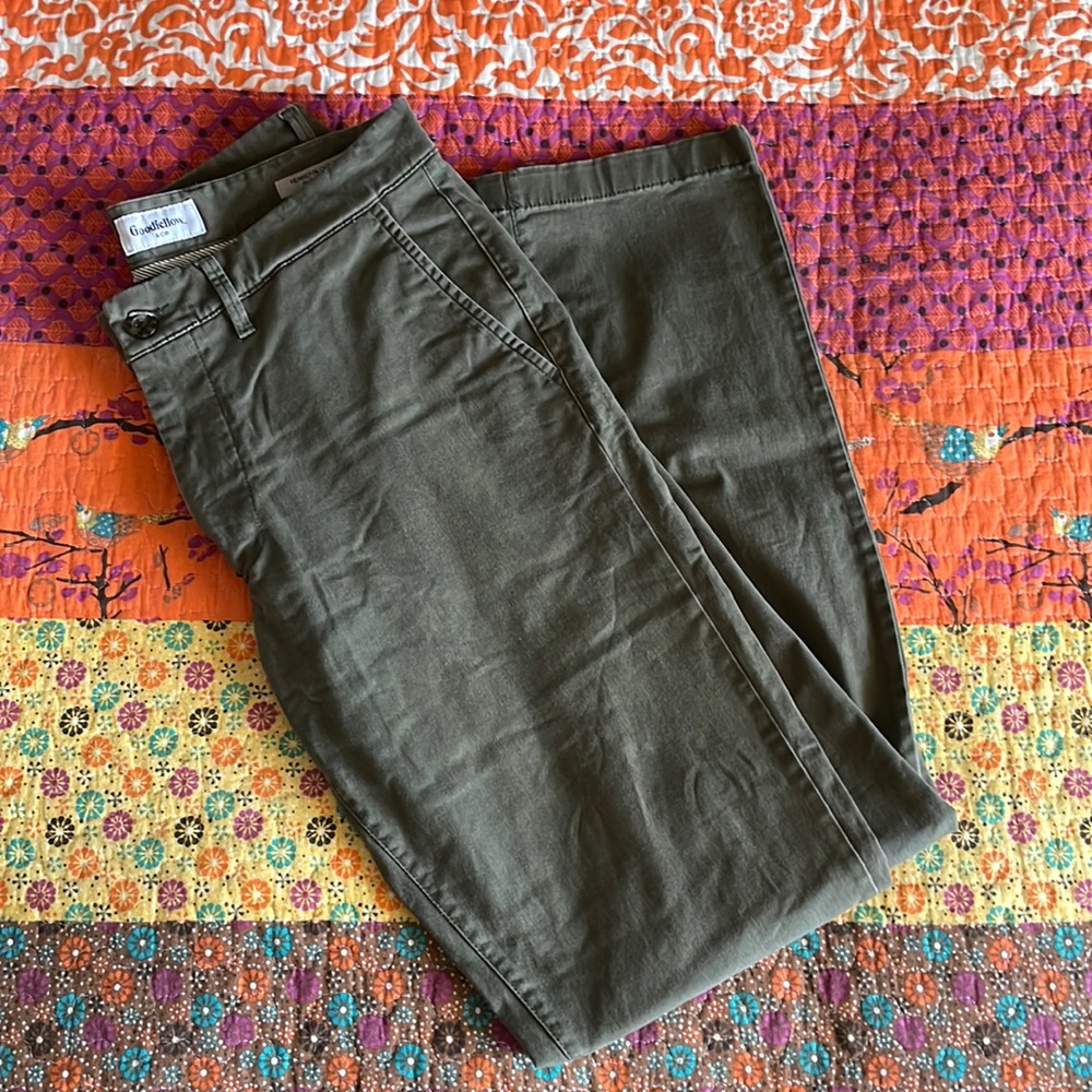 Green men’s chinos